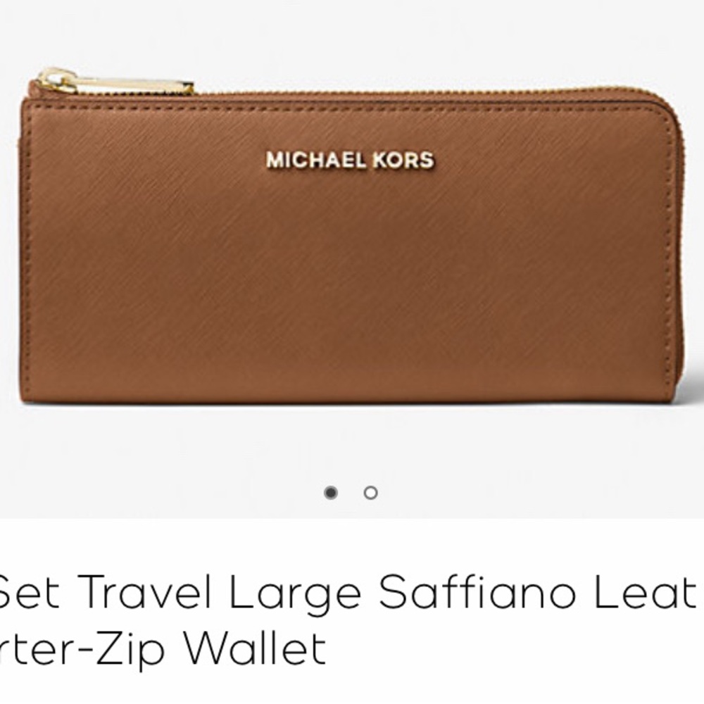 Michael Kors Jet Set Travel Large Saffiano Leather Quarter-Zip Wallet NWOT